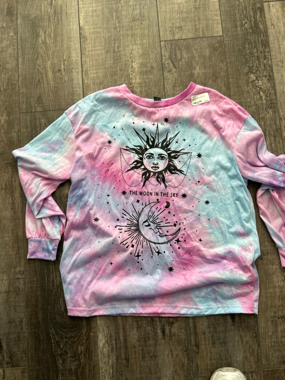 Pastel Tie Dye Celestial Sun Moon Star Top - Large NWT DB1 - Picture 6 of 6